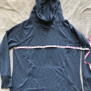 Athleta hooded sweatshirt size XL blue